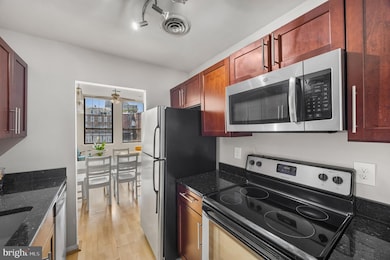 1011 Hunter St unit F4, Baltimore, MD 21202 - photo 7