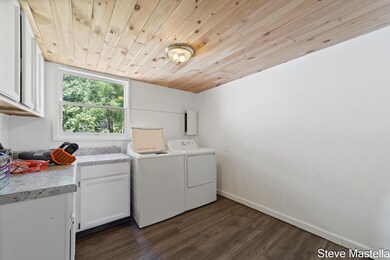 616 E Slocum St, Whitehall, MI 49461 - photo 5