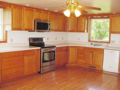 13932 Backbone Rd, Princeton, IL 61356 - photo 6