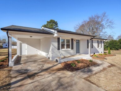 1808 Sulphur Springs Rd, Shelby, NC 28152 - photo 4