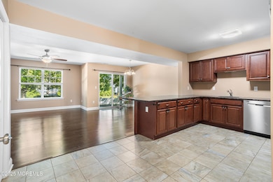 26 Wiley Way unit 14, Toms River, NJ 08757 - photo 7