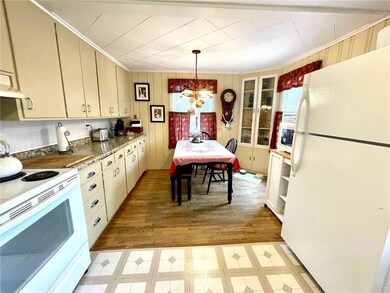 1402 5th Ave E, Menomonie, WI 54751 - photo 6