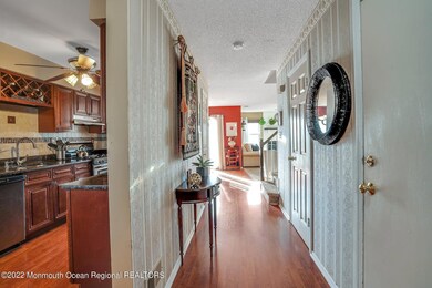 33 Sloop Square, Freehold, NJ 07728 - photo 4