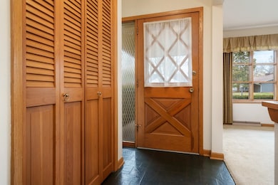 5802 Clarendon Dr, Rockford, IL 61114 - photo 3