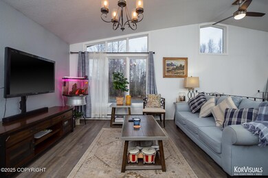 1465 E Raven Drive-12