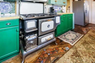 552 Den Rd, Stamford, CT 06903 - photo 6