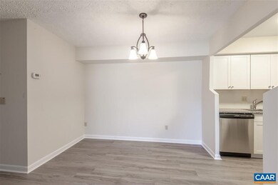 120 Turtle Creek Rd unit 9, Charlottesville, VA 22901 - photo 6
