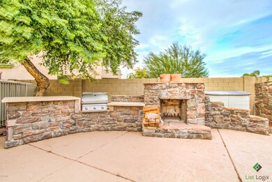 Built-in BBQ & Fire Pit