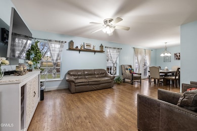 1501 W Pheasant Ridge St, Watford City, ND 58854 - photo 4