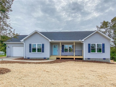 517 S Lovingood Ave, Walhalla, SC 29691 - photo 2