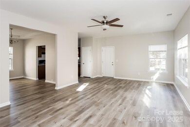 1075 Mountain Laurel Ct, Matthews, NC 28104 - photo 7