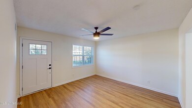 8477-Southaven-Circle-W-11222024_221427
