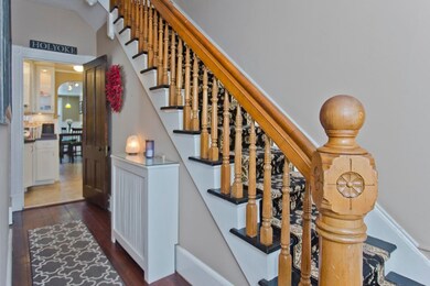 11 Linden St, Holyoke, MA 01040 - photo 6