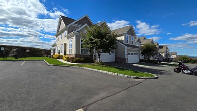 121 Great Hill Dr unit 121, Bethel, CT 06801 - photo 2