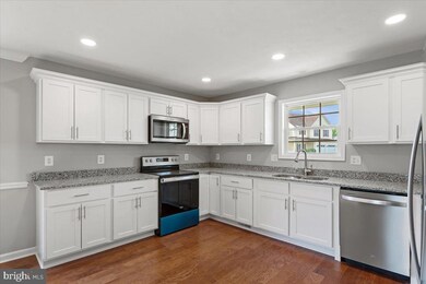 79 Willowby Ct, Bunker Hill, WV 25413 - photo 6