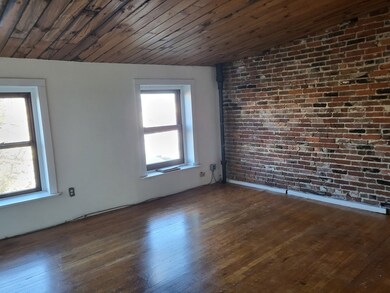 187 Main St unit 3, Northampton, MA 01060 - photo 3