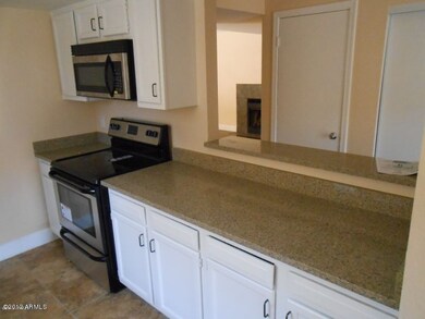 1087-Kitchen 4