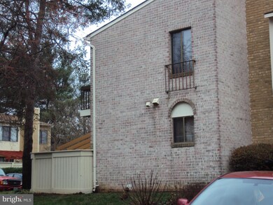 9308 Grazing Terrace, Montgomery Village, MD 20886 - photo 5