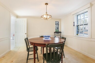 007-photo-dining-room-6744752