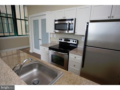 312-22 Walnut St unit 202, Philadelphia, PA 19106 - photo 4