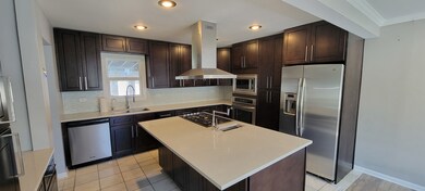 1110 S Chase St, Wheaton, IL 60189 - photo 3