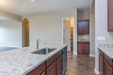 6) KITCHEN