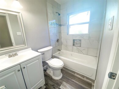 513 Lakeshore Dr, Ennis, TX 75119 - photo 6