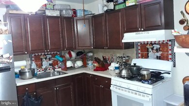 8 Cherry St, Darby, PA 19023 - photo 7