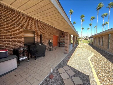 911 Citrus Dr, Alamo, TX 78516 - photo 3