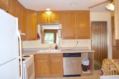 17 Elmwood Dr, Northborough, MA 01532 - photo 6