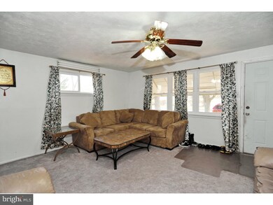 1216 Moyer Rd, Lansdale, PA 19446 - photo 4