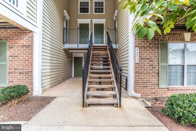 46880 Clarion Terrace unit 203, Sterling, VA 20164 - photo 5