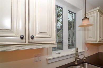 81 Langdon St unit 1, Portsmouth, NH 03801 - photo 6