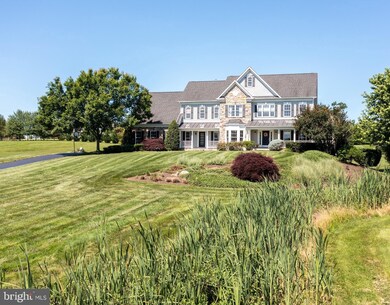 16785 Falconhurst Dr, Purcellville, VA 20132 - photo 2