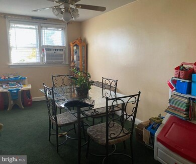 480 Westmont Dr, Darby, PA 19023 - photo 4