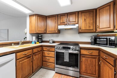 White Sands Village unit 202, Kailua Kona, HI 96740 - photo 4