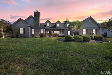 17609 Burnham Ct, Chesterfield, MO 63005 - photo 2