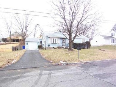 183 Stapleton Rd, Springfield, MA 01109 - photo 4