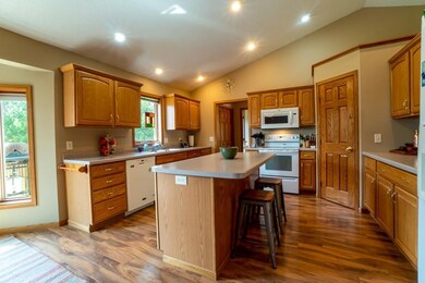 1821 W Ridge Ct, Eau Claire, WI 54703 - photo 2