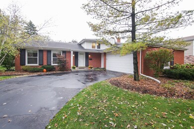 2227 Strawberry Ln, Glenview, IL 60026 - photo 2