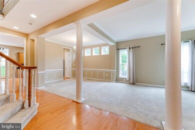9063 Galvin Ln, Lorton, VA 22079 - photo 5