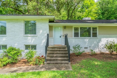 6-web-or-mls-4412 Bruhin Road-54