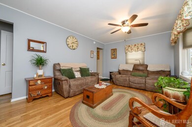 35 Brown Dr, Trenton, NJ 08690 - photo 4