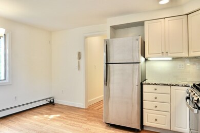 120 Farwell St unit 2, Newtonville, MA 02460 - photo 5