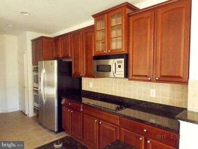 2219 Barnstable Dr, Upper Marlboro, MD 20774 - photo 5