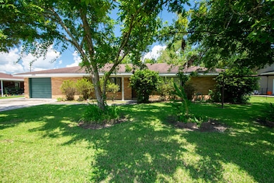 109 Myrtle St, Morgan City, LA 70380 - photo 3