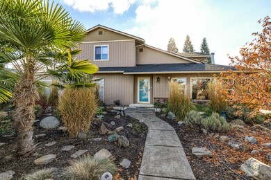 632 Cedar St, Central Point, OR 97502 - photo 7