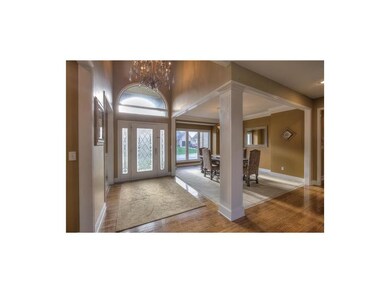 4404 SW Admiral Byrd Dr, Lees Summit, MO 64082 - photo 3