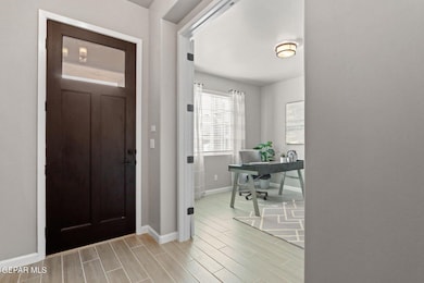 900 Indigo Sky St, El Paso, TX 79928 - photo 2