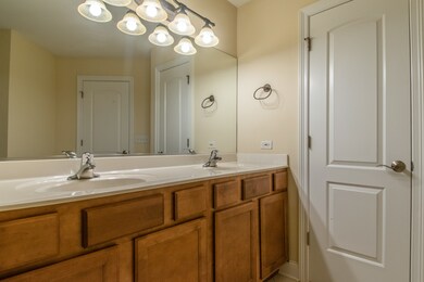 184 Mayo Ct, Elmhurst, IL 60126 - photo 5